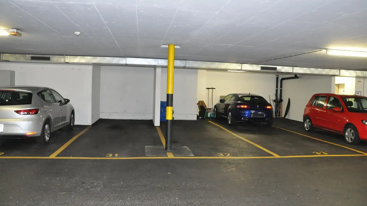 Place de parking souterraine à louer - Grünring 5, 9524 Zuzwil SG