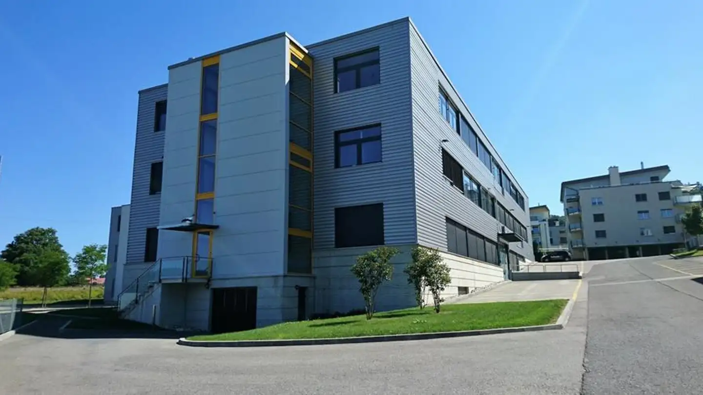 Underground parking space for rent - Route De L'orée-Du-Bois 5, 2300 La Chaux-de-Fonds