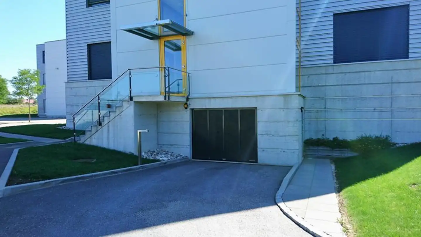 Underground parking space for rent - Route De L'orée-Du-Bois 5, 2300 La Chaux-de-Fonds - Photo 2