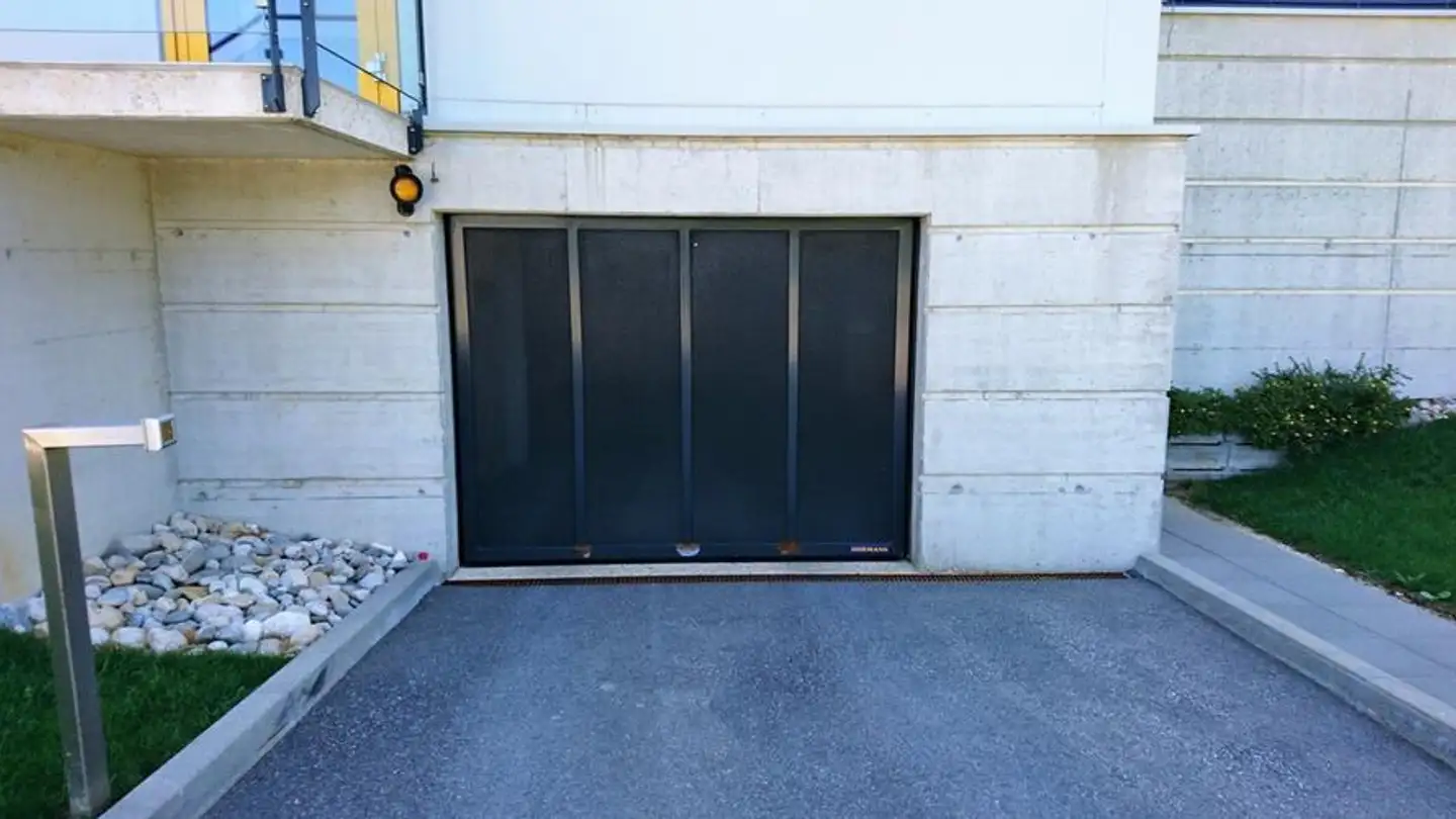 Underground parking space for rent - Route De L'orée-Du-Bois 5, 2300 La Chaux-de-Fonds - Photo 3