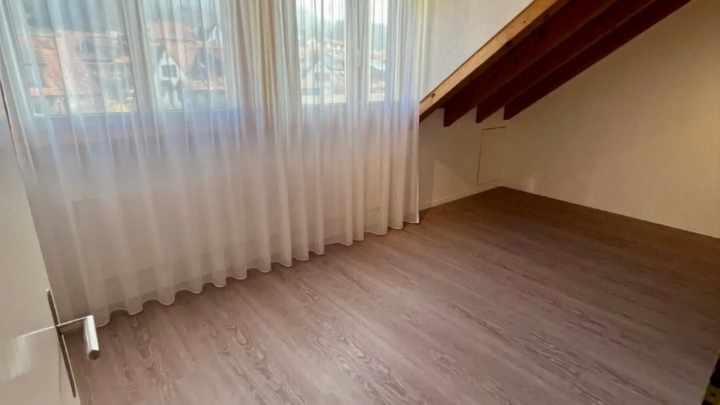 Wohnung mieten - Kiesacker, 8340 Hinwil - Foto 4