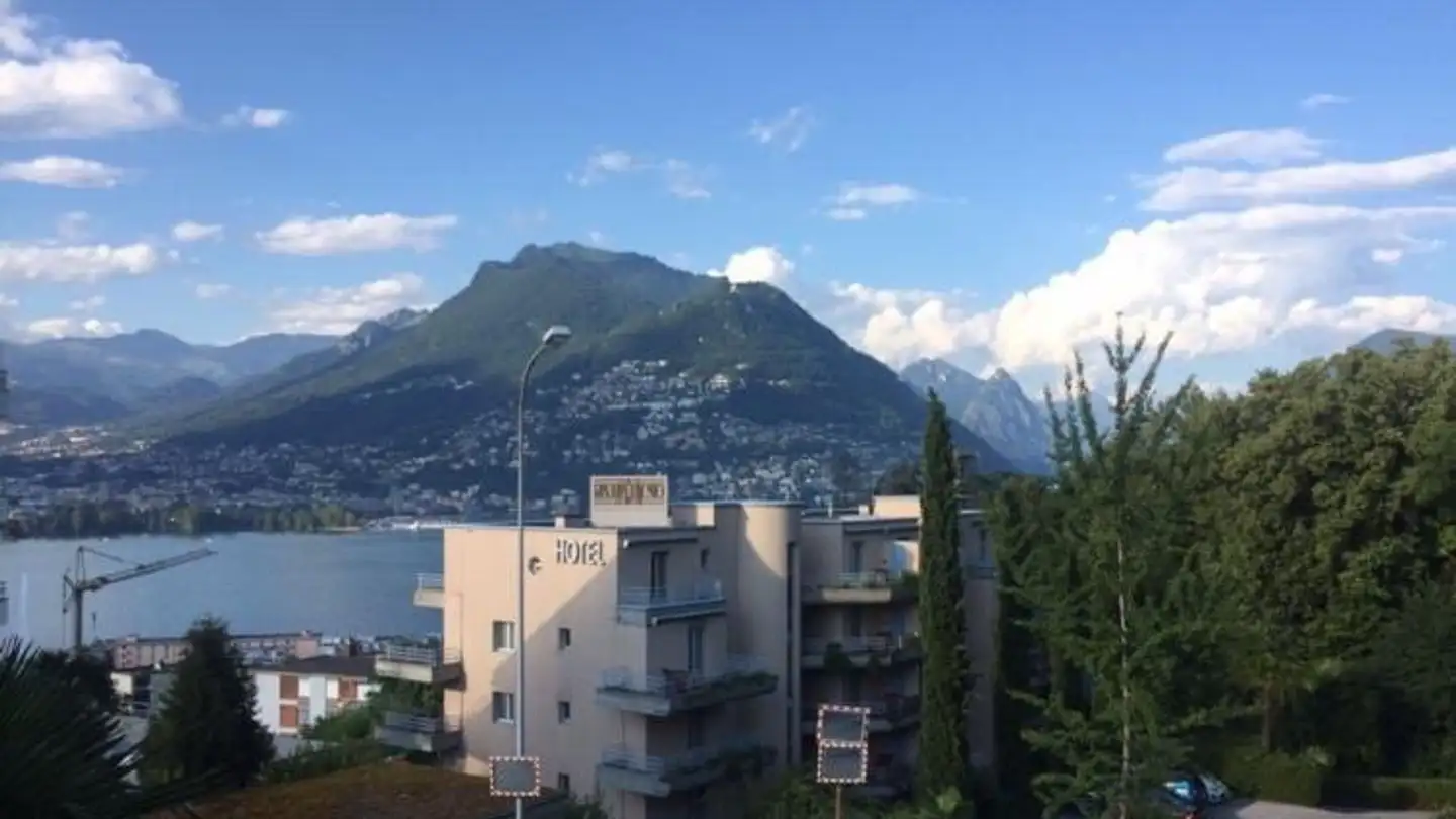 Appartamento in affitto - Via Carona 28, 6900 Paradiso