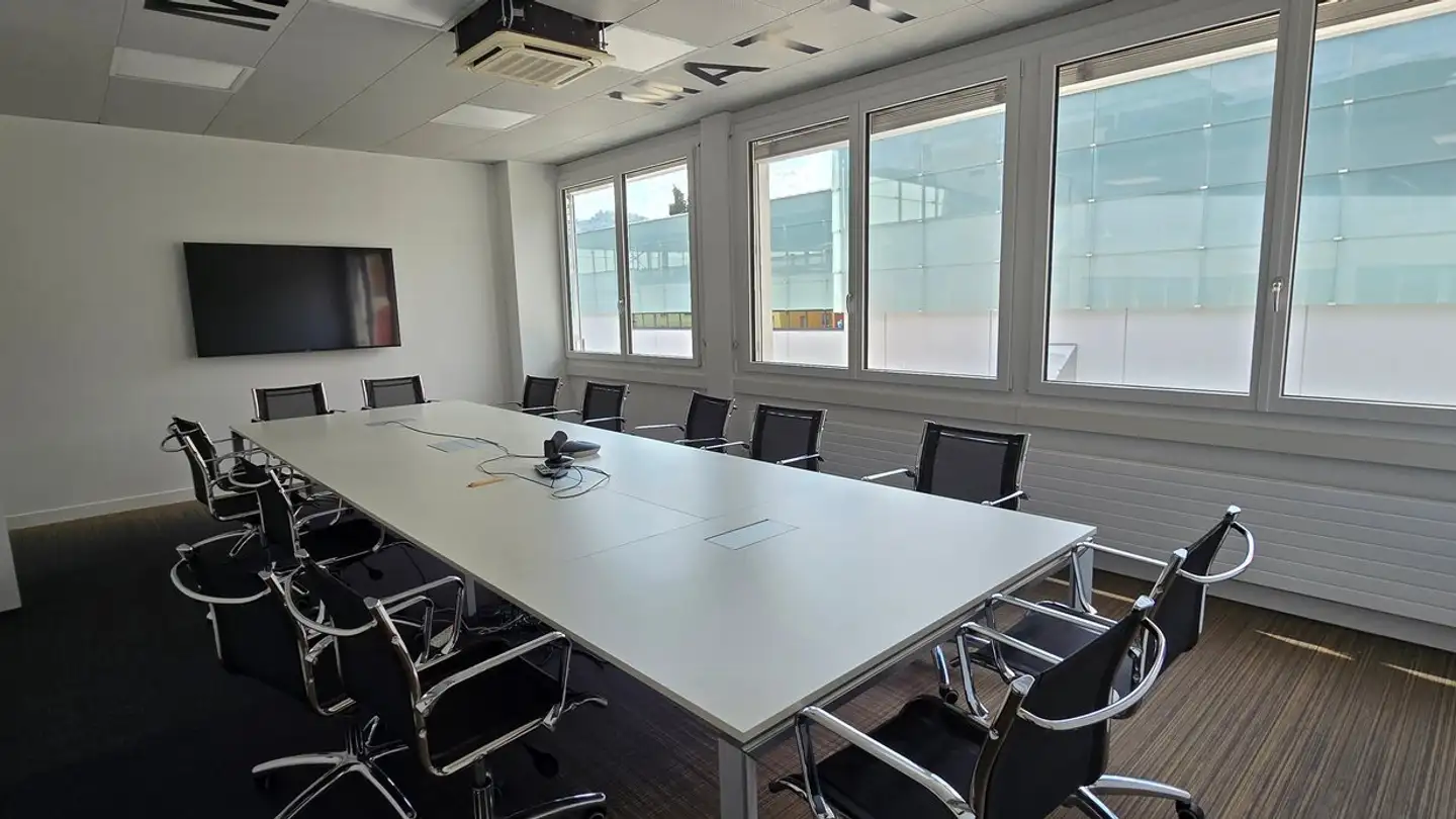Bürofläche mieten - Via Generale Enrico Dufour 6, 6830 Chiasso - Foto 2