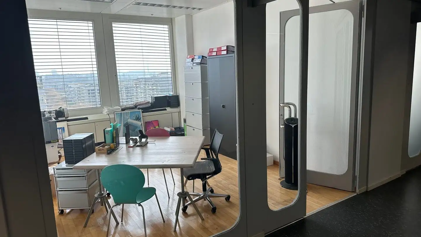 Bürofläche kaufen - 8152 Glattpark (Opfikon)