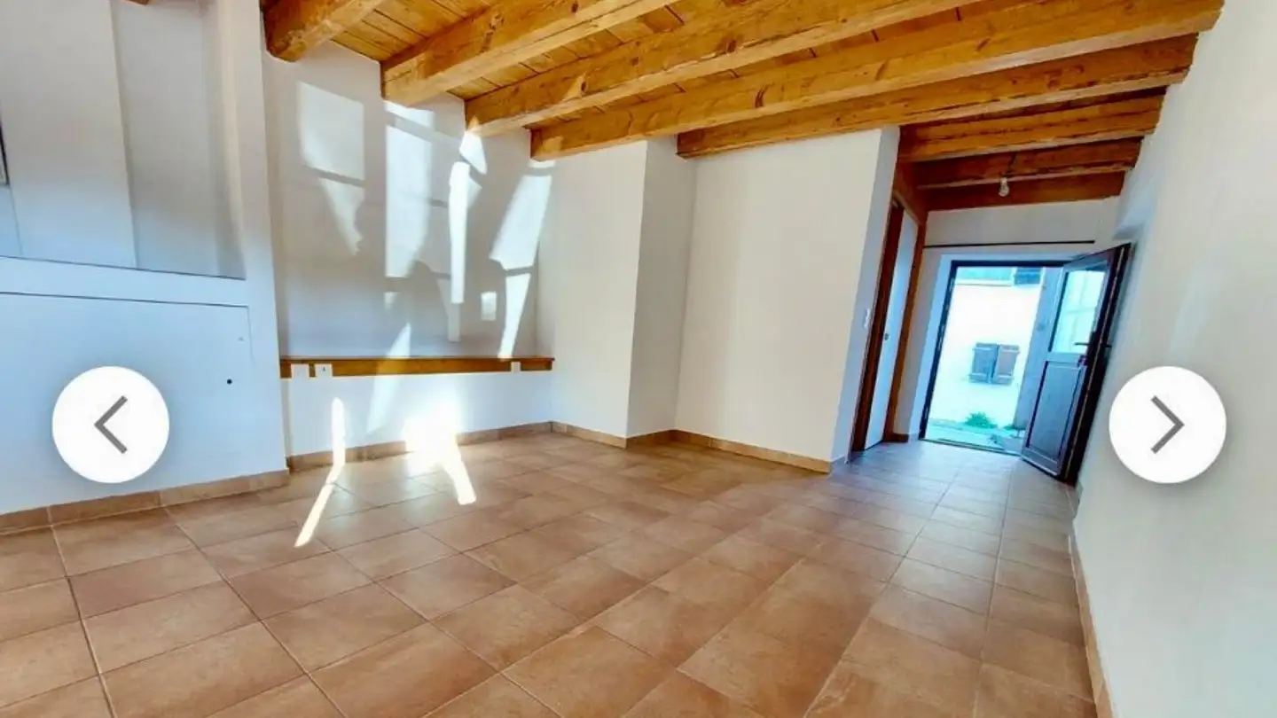 Apartment for rent - 1589 Chabrey