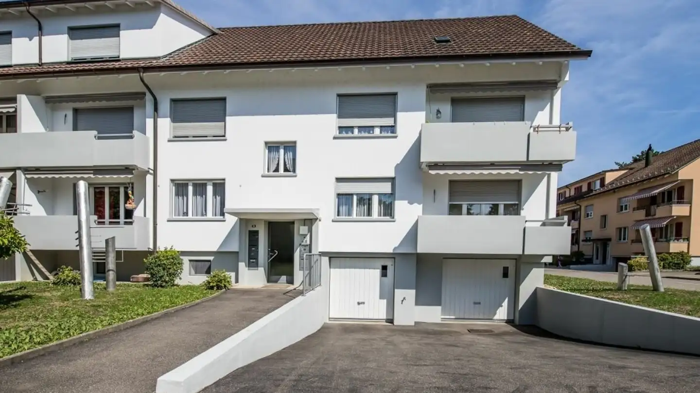 Outdoor parking space for rent - Zihlackerstrasse 36, 4153 Reinach BL