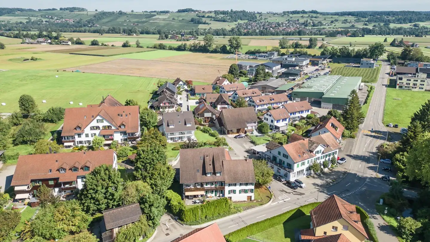 Casa bifamiliare in vendita - Felmenackerstrasse 1, 8548 Ellikon an der Thur - Foto 2