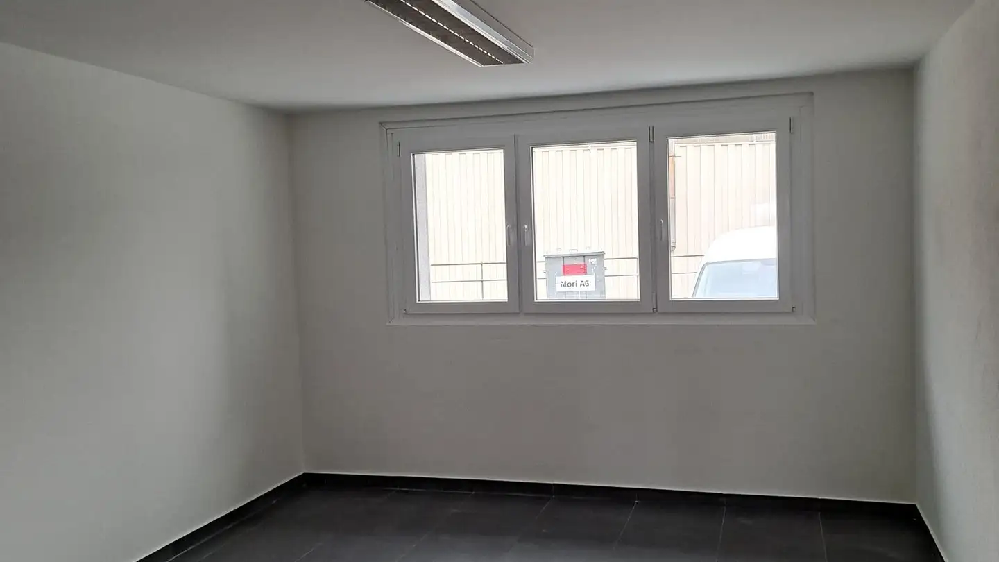 Gewerbe mieten - Baumgartenstrasse 10, 2575 Täuffelen - Foto 3