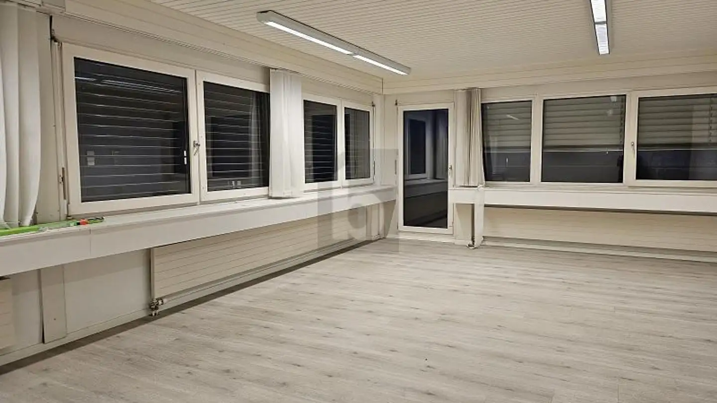 Bürofläche mieten - 8306 Brüttisellen