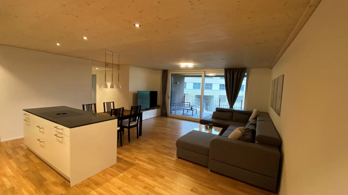 Wohnung mieten - Huebwisstrasse, 8117 Fällanden - Foto 2