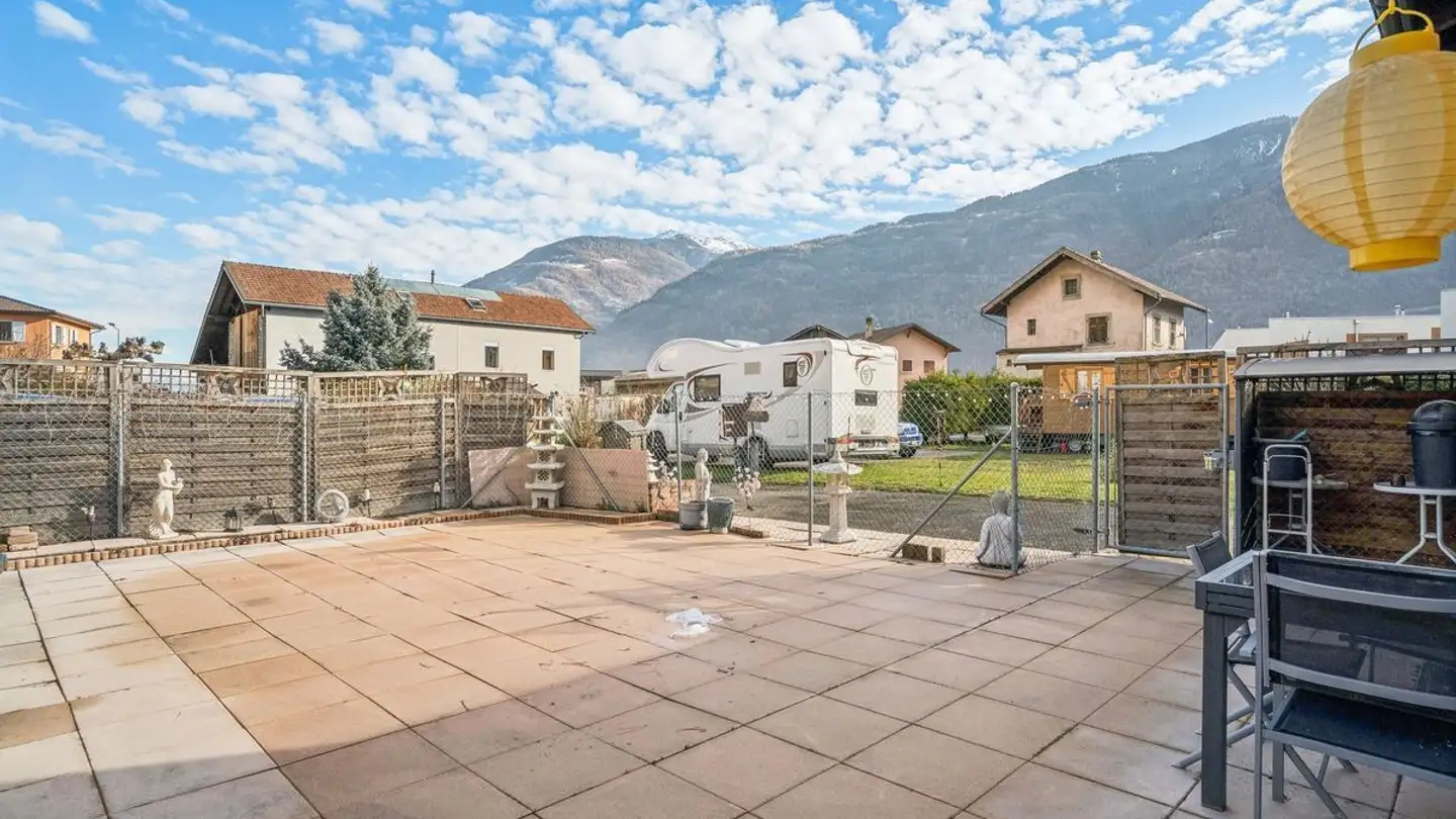 Semi-detached house for sale - 1913 Saillon