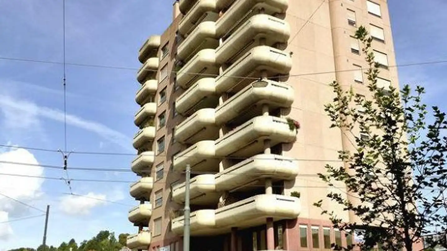 Indoor motorbike parking space for rent - Brunngasse 1, 4153 Reinach BL