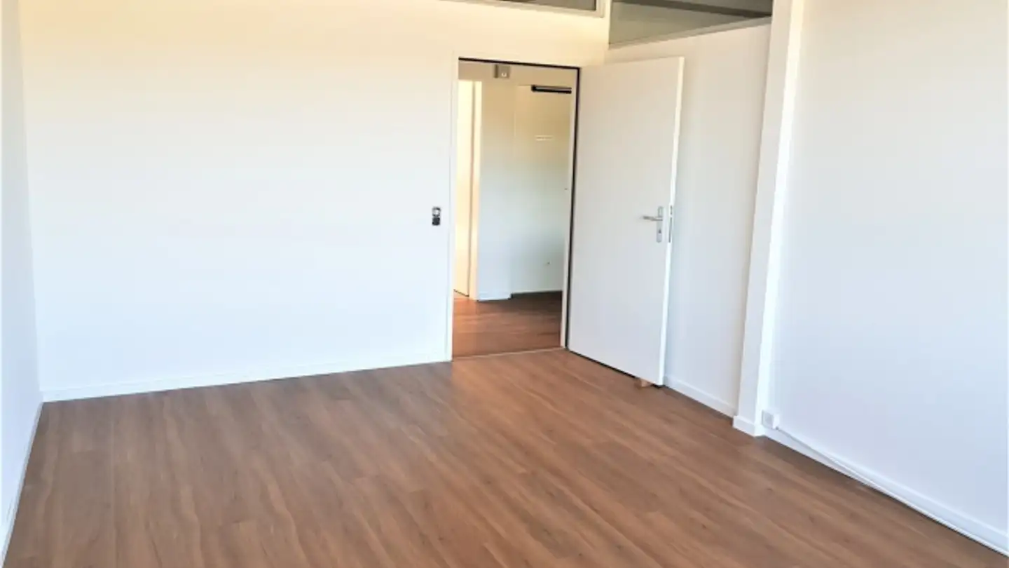 Office space for rent - Route Des Dragons 7, 1033 Cheseaux-sur-Lausanne - Photo 3