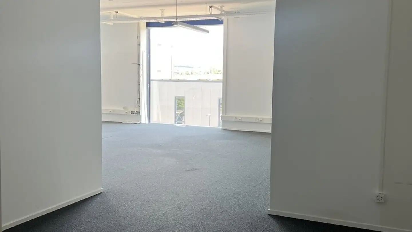 Spazio ufficio in affitto - Rue De Battentin 21, 1630 Bulle - Photo 3