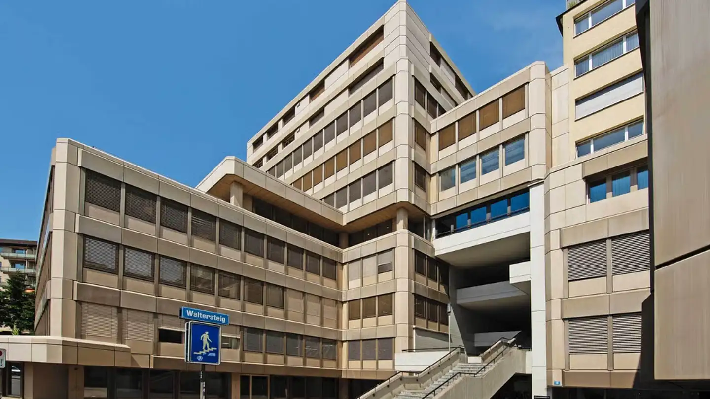 Place de parking souterraine à louer - Stampfenbachstrasse 109, 8006 Zürich