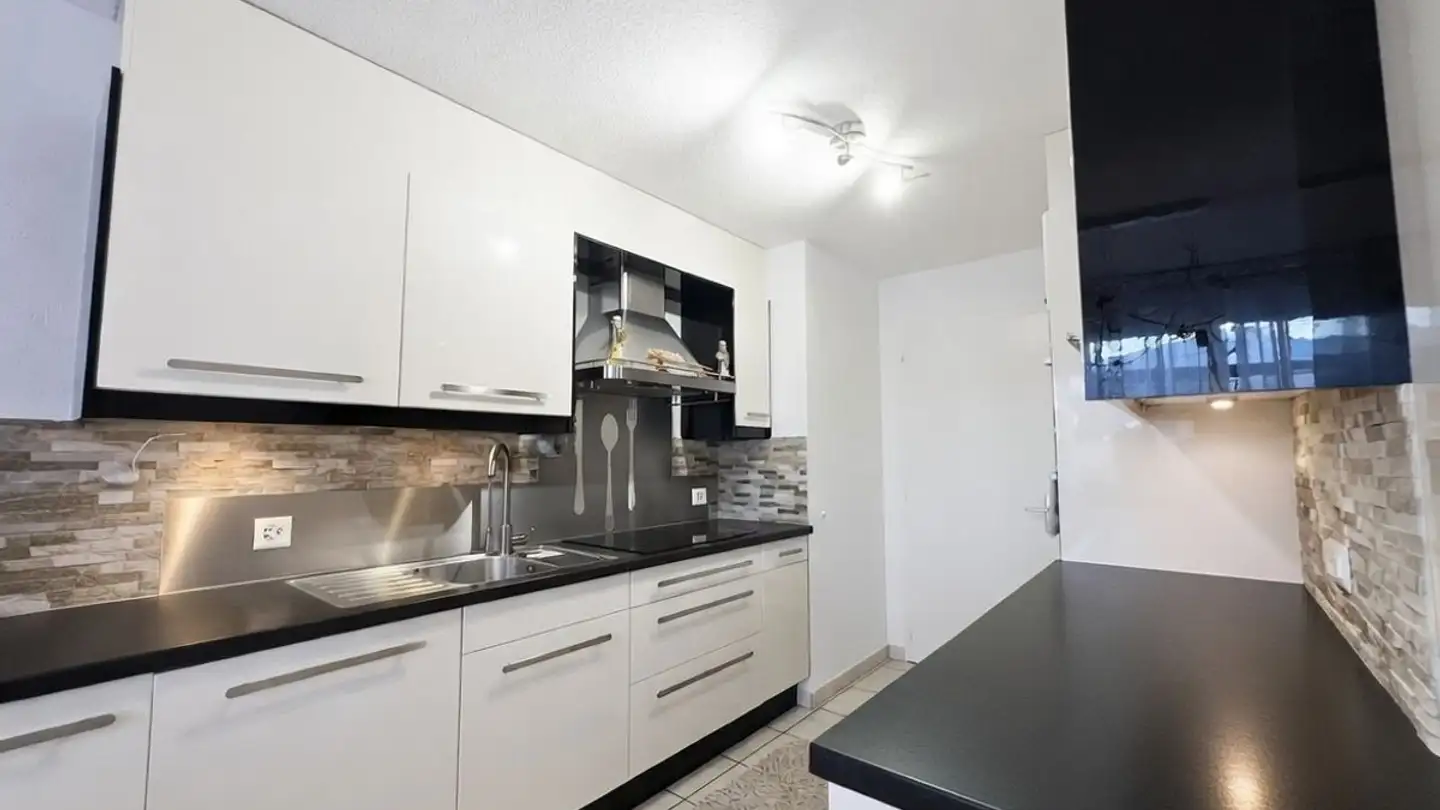 Apartment for sale - 1533 Ménières - Photo 3