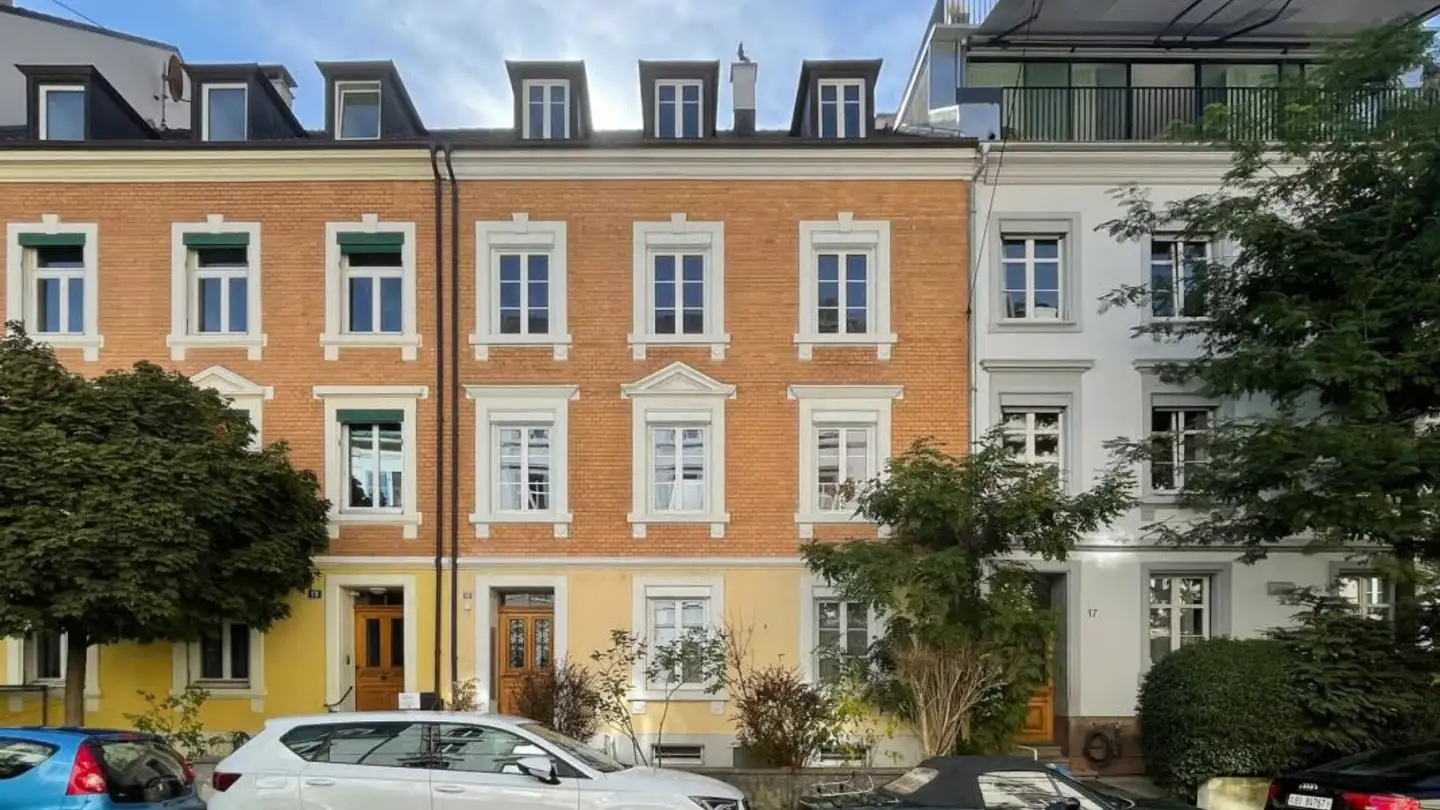 Residential building for sale - Sierenzerstrasse 15, 4055 Basel