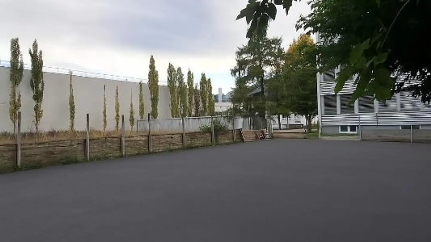 Outdoor parking space for rent - Bahnhofstrasse 1, 9475 Sevelen