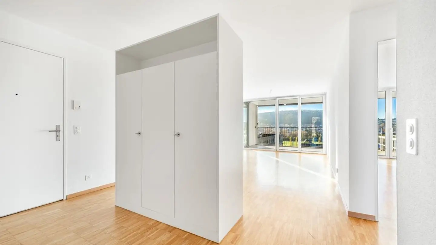 Apartment for rent - Hagenholzstrasse 70, 8050 Zürich - Photo 2