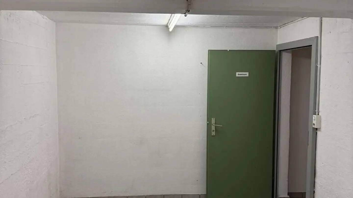 Hobby room for rent - Neuhofstrasse 7, 8500 Frauenfeld