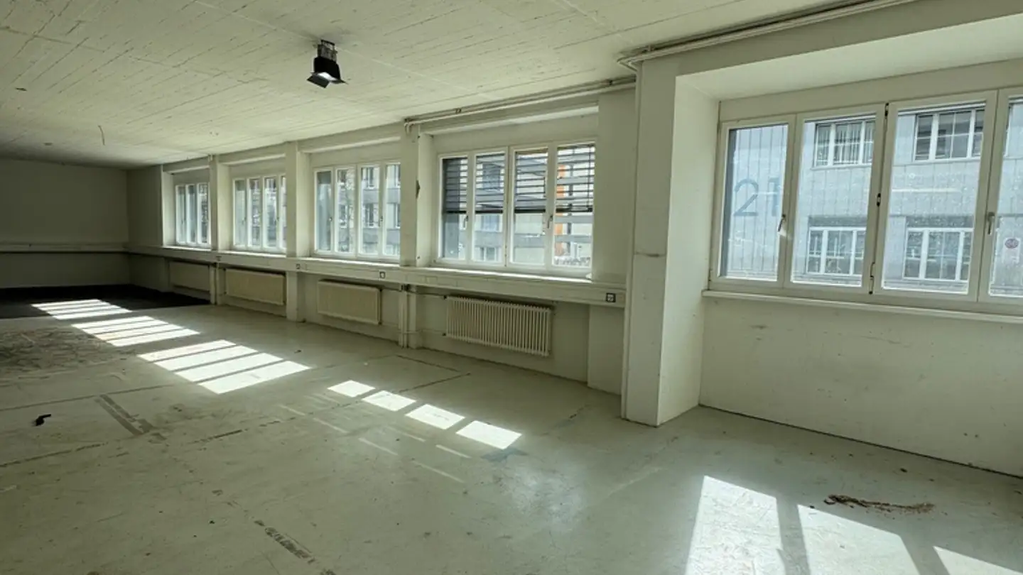 Gewerbe mieten - Farbhofstrasse 20, 8048 Zürich - Foto 3
