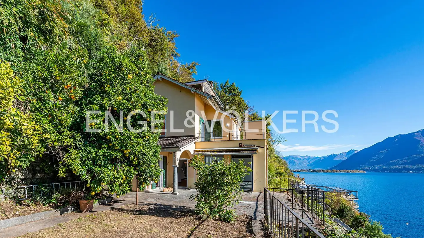 Edificio residenziale in vendita - 6613 Porto Ronco