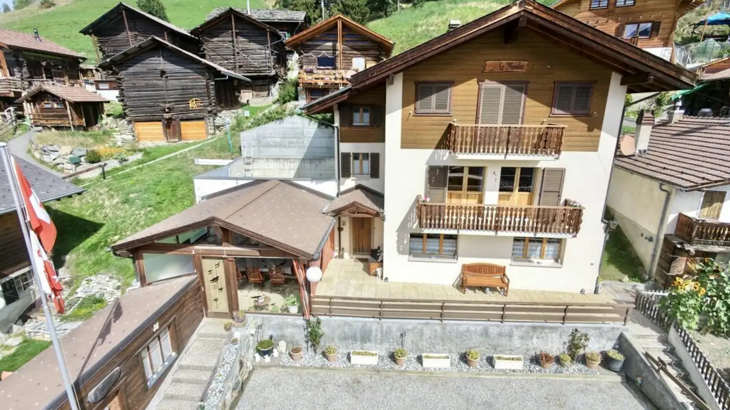 Chalet for sale - 1969 St-Martin VS - Photo 2
