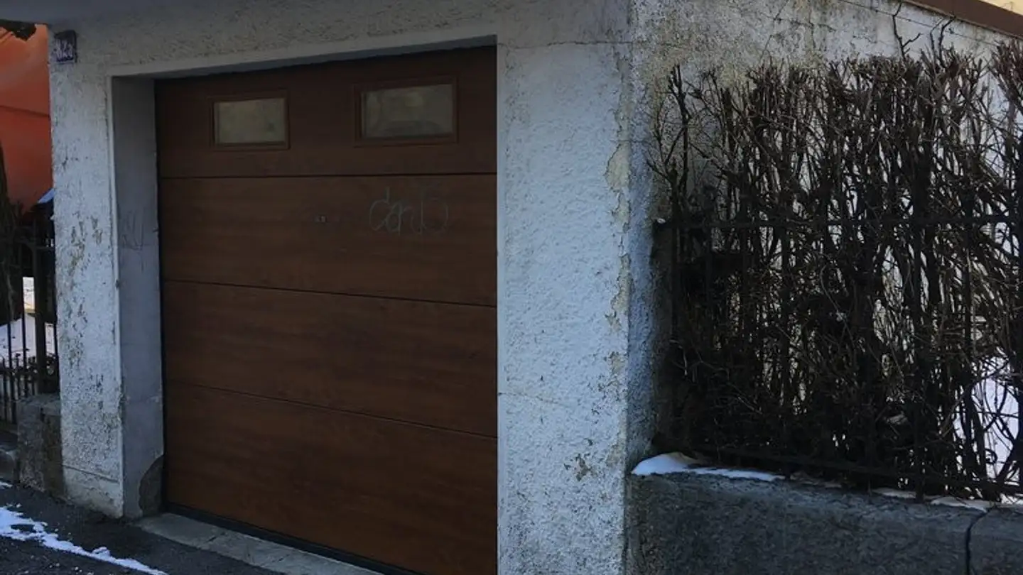 Single garage for rent - Rue Numa-Droz 82, 2300 La Chaux-de-Fonds - Photo 3