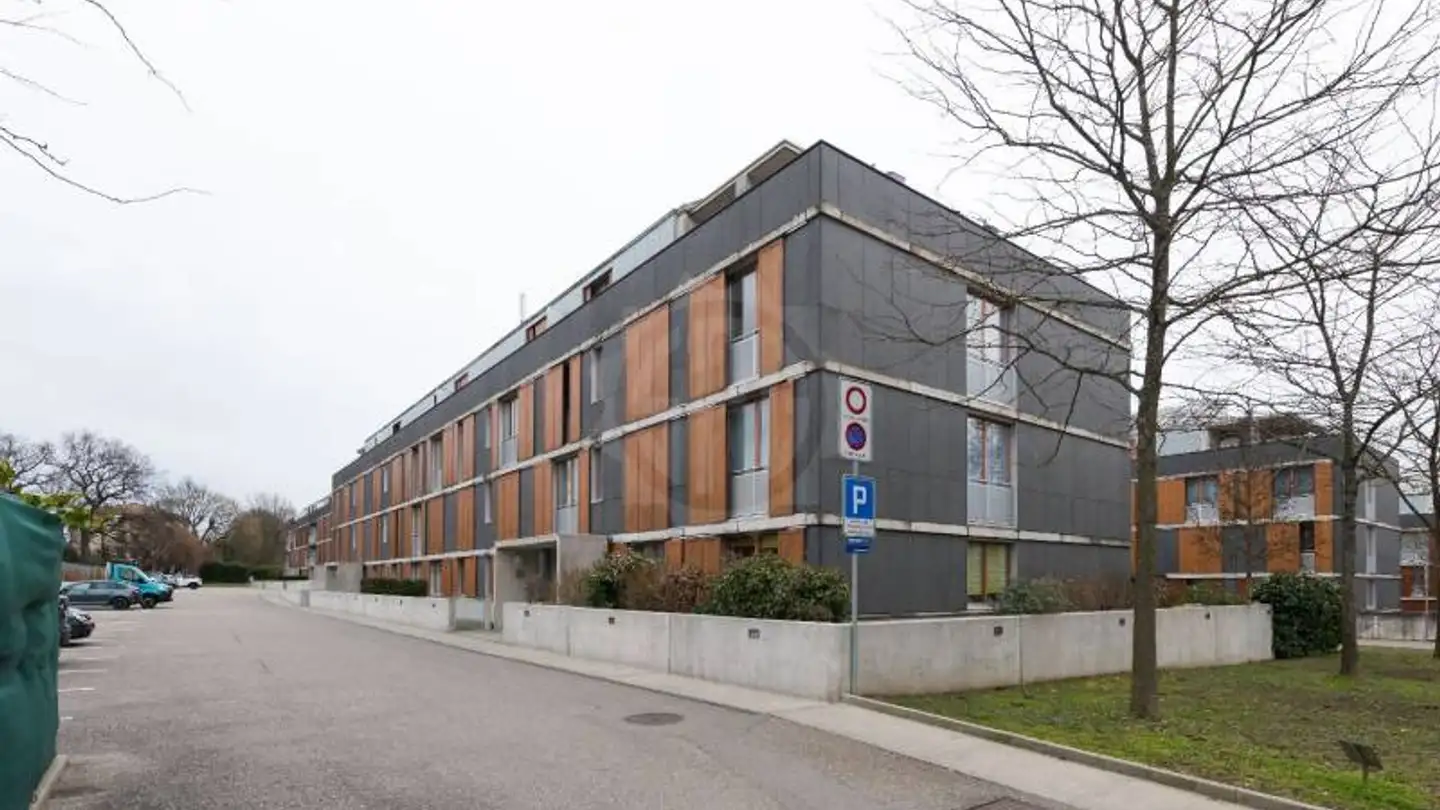 Single garage for rent - Chemin De-Sales 11, 1214 Vernier