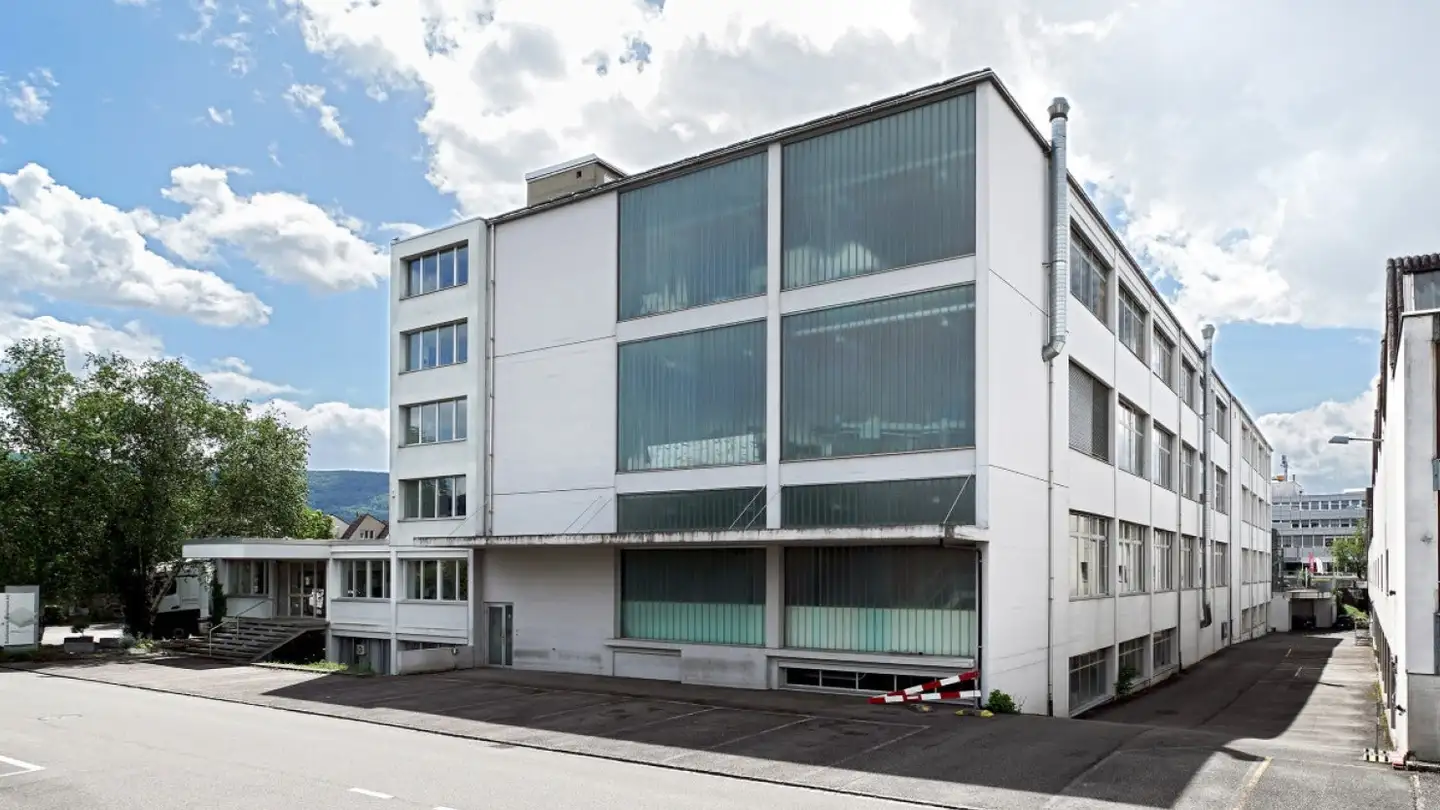 Commercial for rent - Industriestrasse 4, 4153 Reinach BL - Photo 3