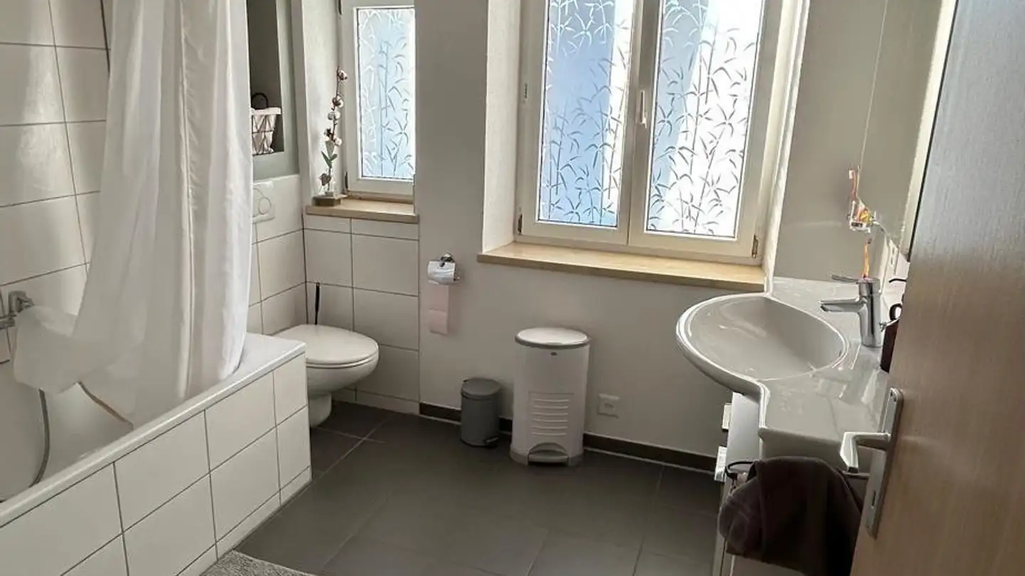Appartement à louer - Rue du Marché 6, 2340 Le Noirmont - Photo 2