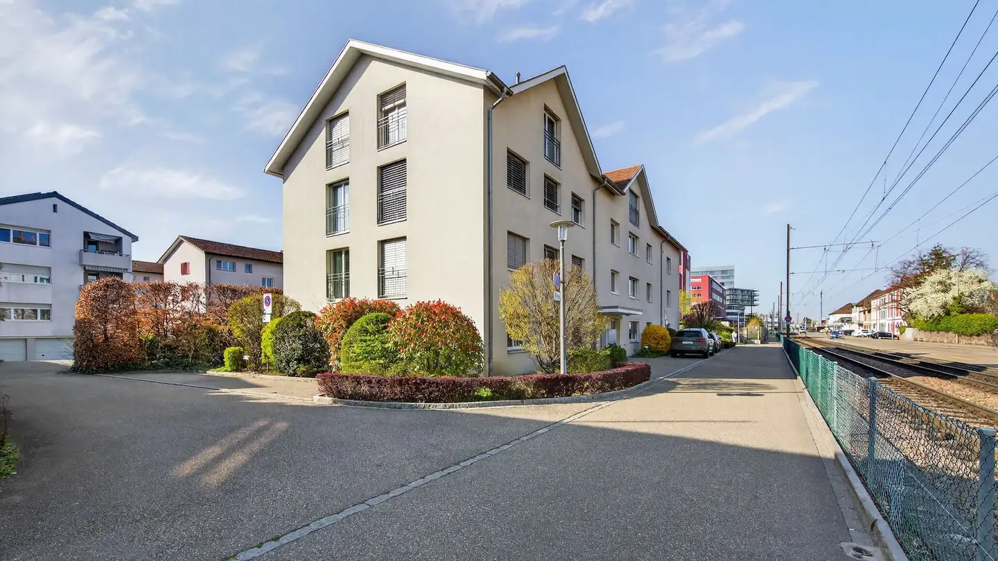 Apartment for sale - Emil-Frey-Strasse, 4142 Münchenstein