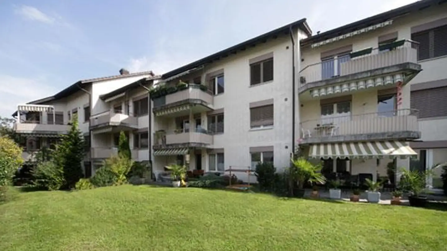 Tiefgaragenstellplatz mieten - 8302 Kloten