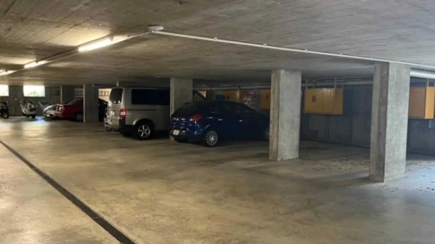 Tiefgaragenstellplatz mieten - Suhrhardweg 26, 5033 Buchs AG - Foto 2