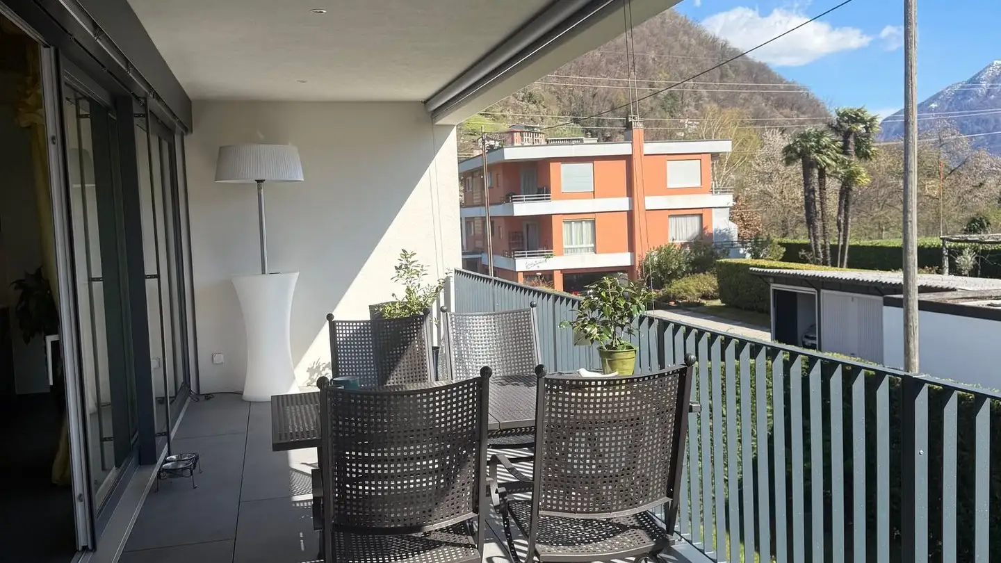 Appartement à louer - Via Reslina 14, 6616 Losone