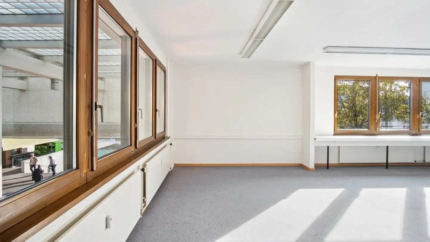 Bürofläche mieten - Bahnstrasse 18, 8603 Schwerzenbach - Foto 3