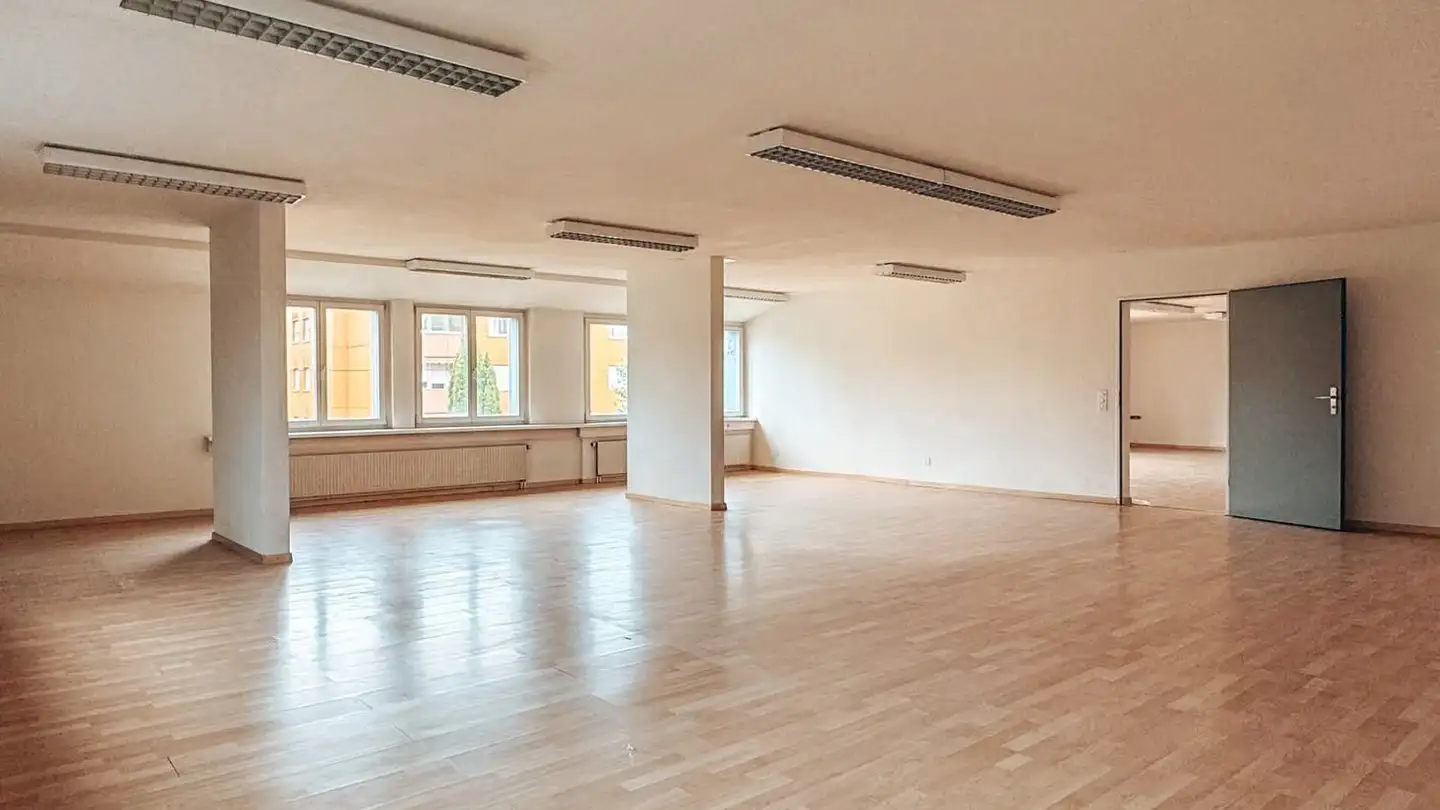 Commercial for rent - Freiestrasse 53, 8610 Uster