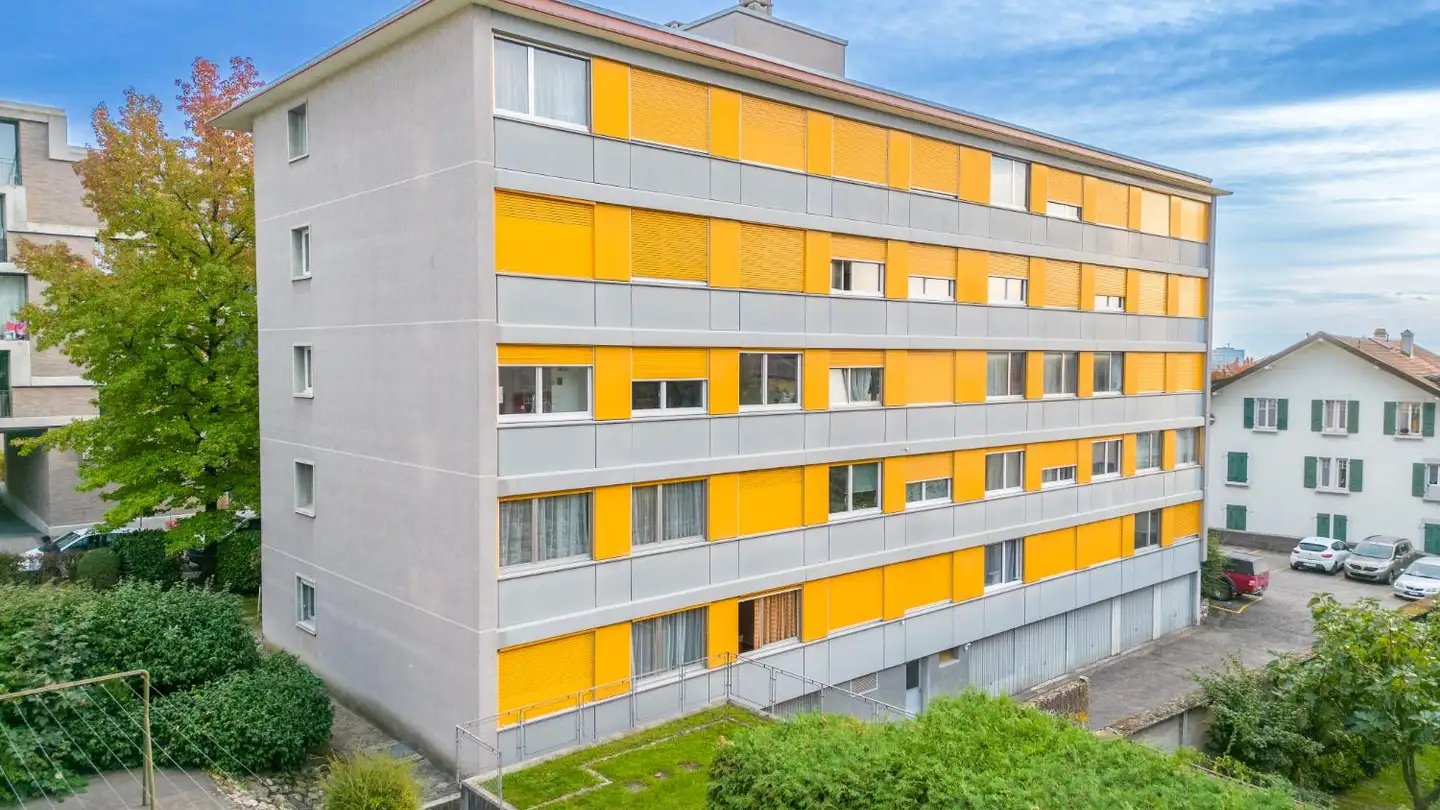 Outdoor parking space for rent - 1020 Renens VD