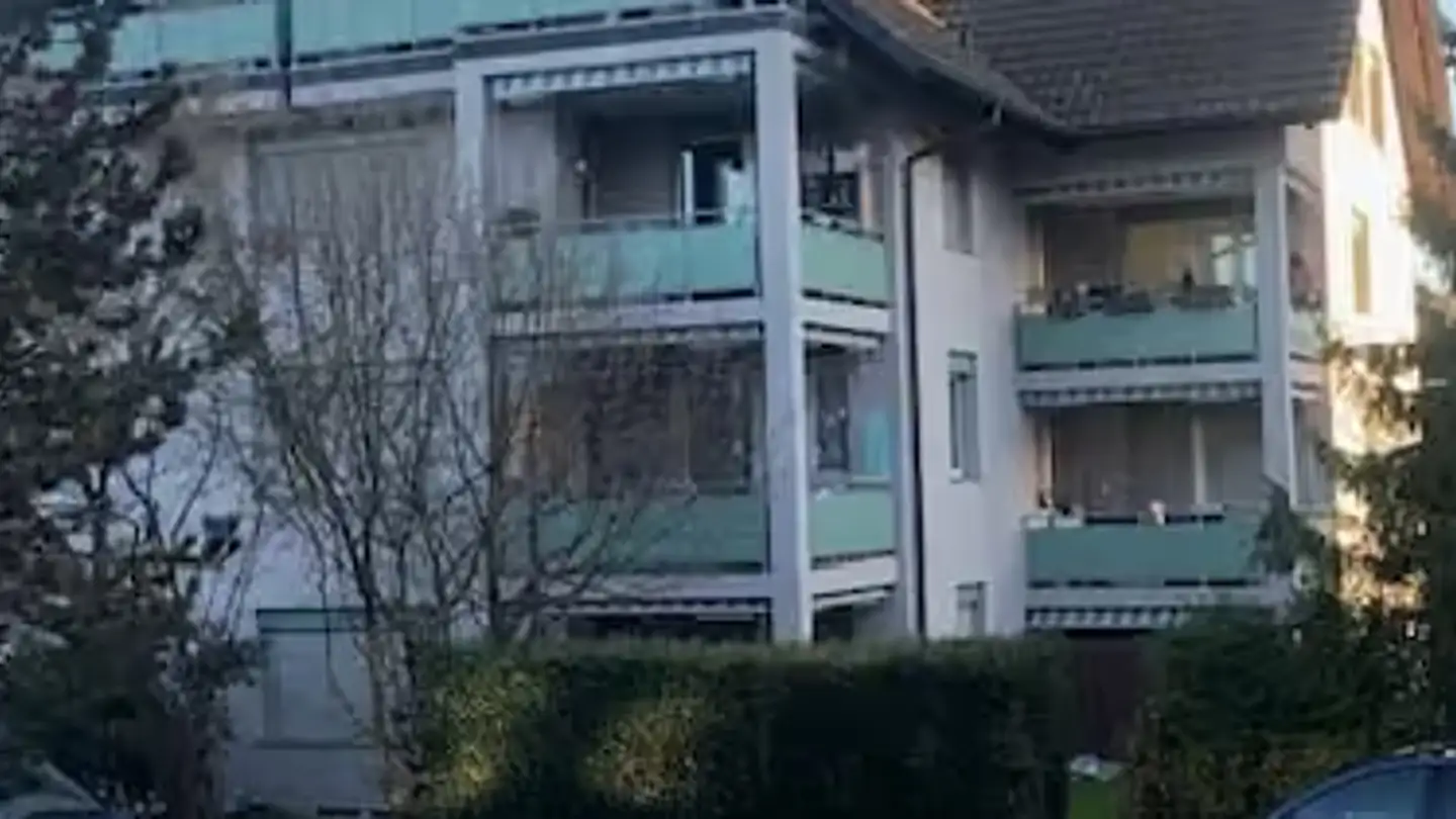 Dachgeschosswohnung mieten - Rebhaldenstrasse 6, 8625 Gossau ZH