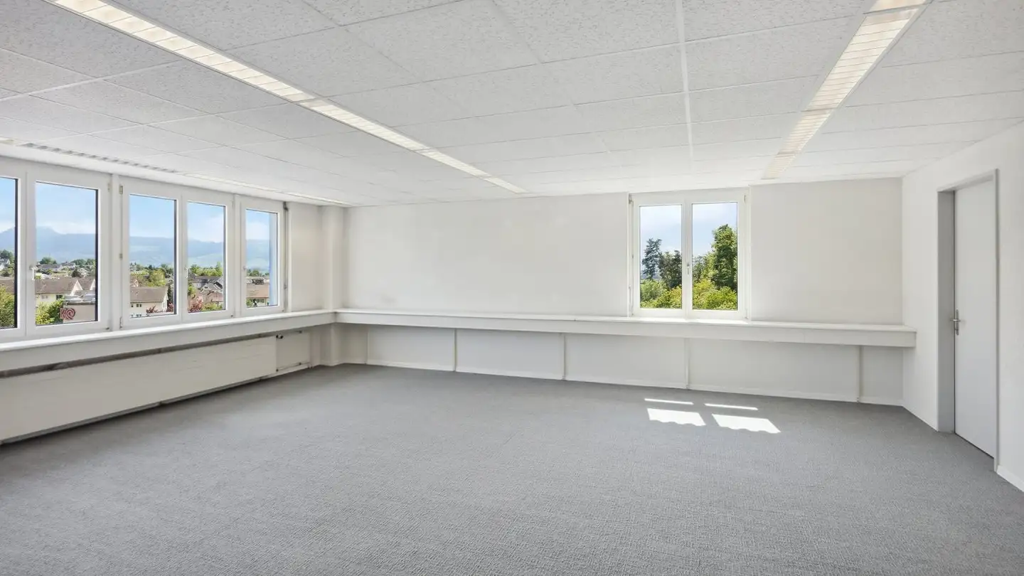 Office space for rent - Neuhofstrasse 10, 8630 Rüti ZH
