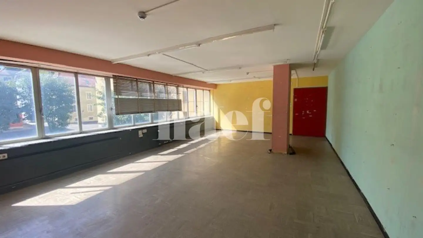 Magasin à louer - Avenue Léopold-Robert 19, 2300 La Chaux-de-Fonds - Photo 4