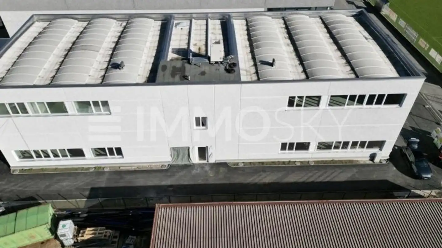 Mixed-use building for sale - 6533 Lumino - Photo 2