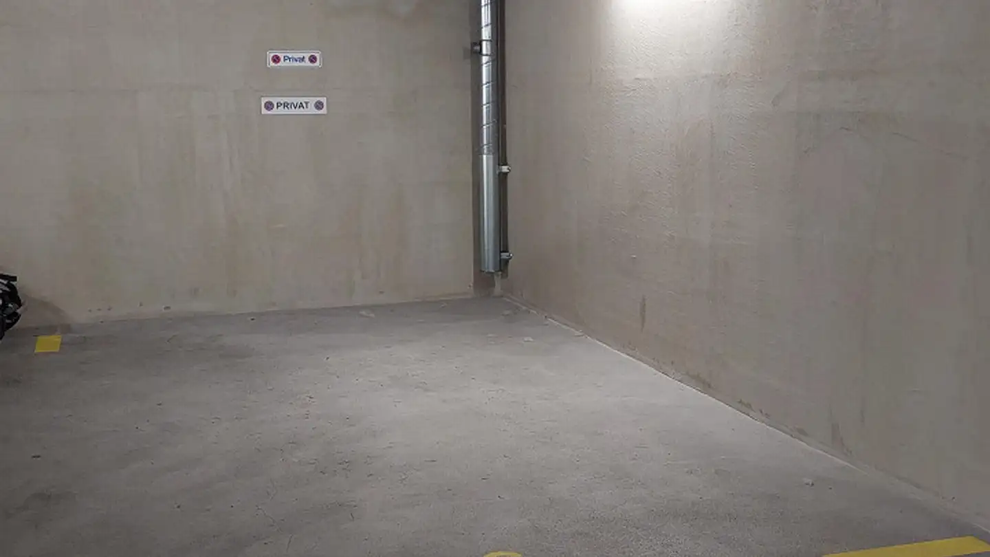 Covered parking space for rent - Falknisstrasse 4, 7304 Maienfeld