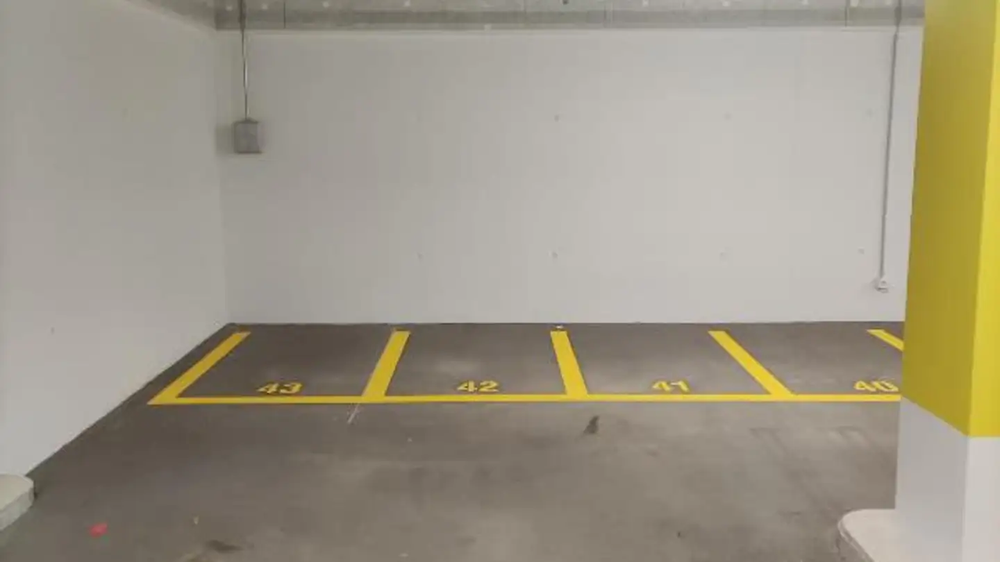 Single garage for rent - Ernst-Jung-Gasse 10, 8400 Winterthur
