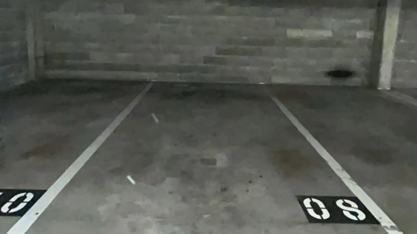 Place de parking souterraine à louer - Avenue Industrielle 4, 1227 Carouge GE - Photo 3