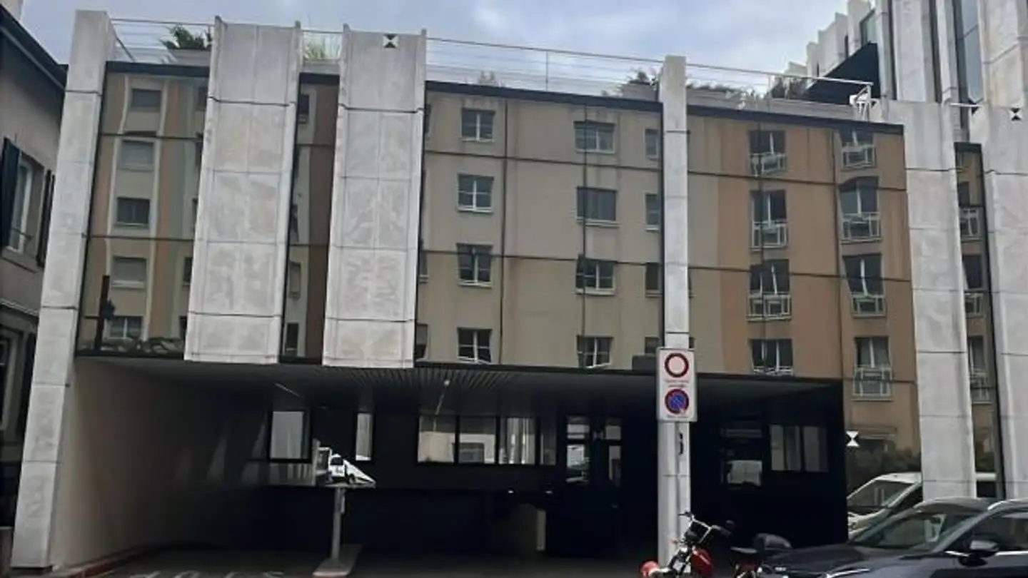 Place de parking souterraine à louer - Avenue Industrielle 4, 1227 Carouge GE