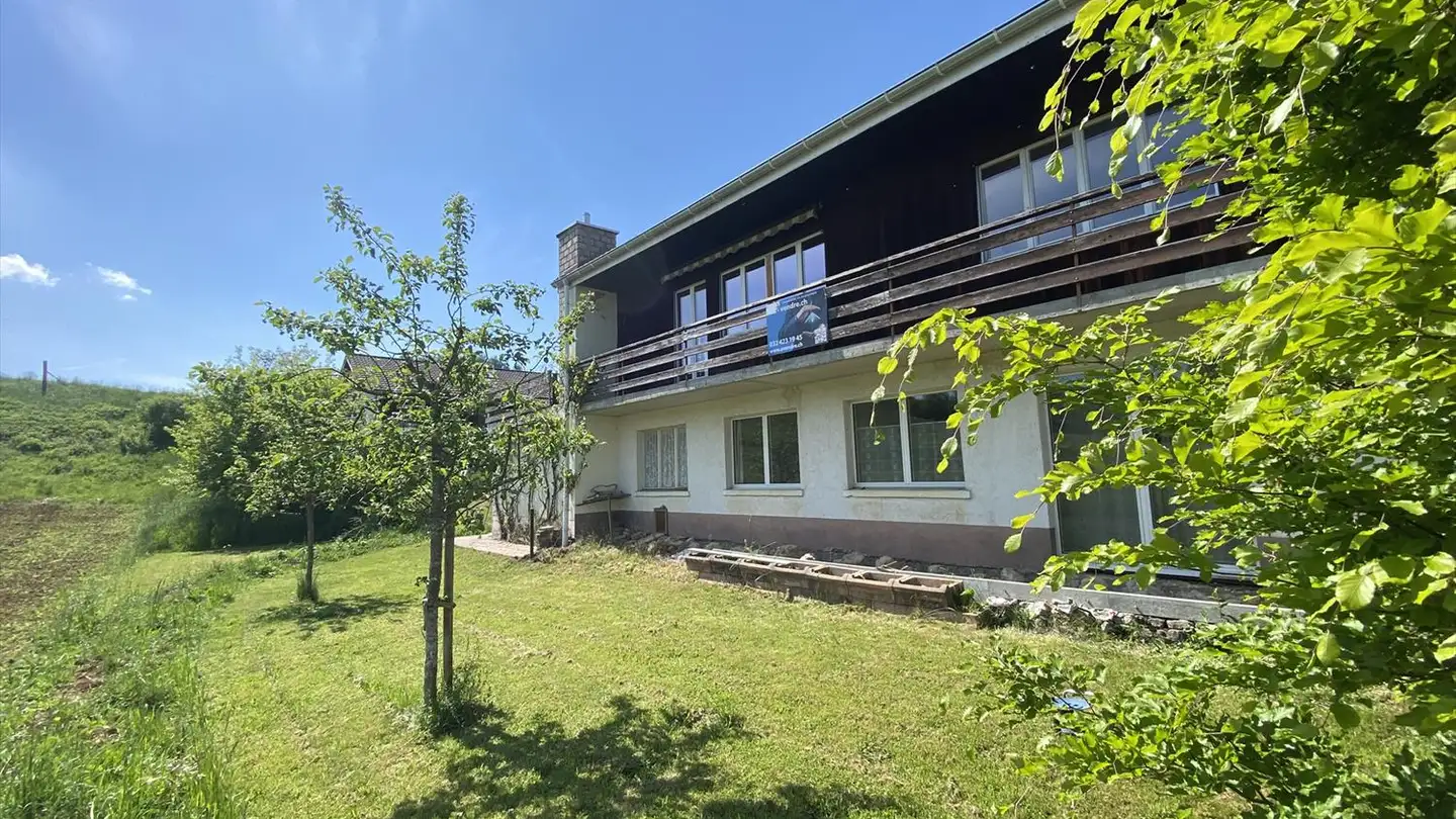 Mehrfamilienhaus kaufen - 2812 Movelier