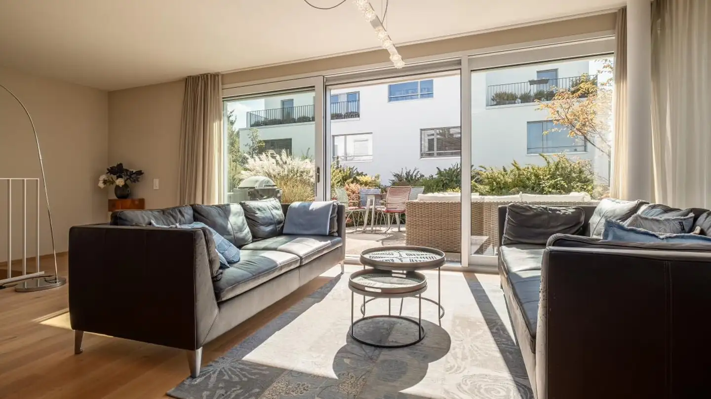 Villa in vendita - 8127 Forch - Photo 2