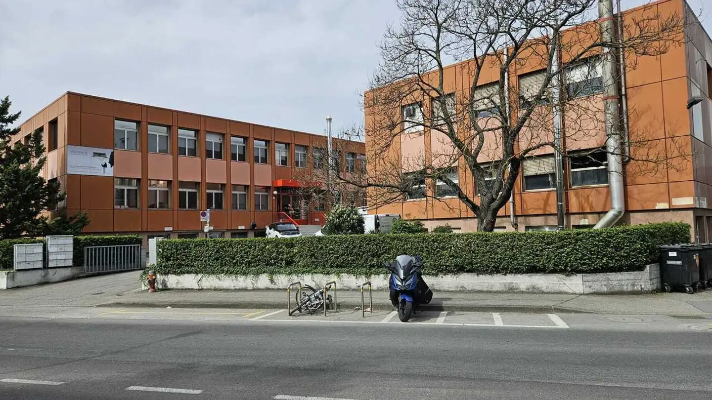 Commercial à louer - Avenue Louis- Pictet 9, 1214 Vernier - Photo 2