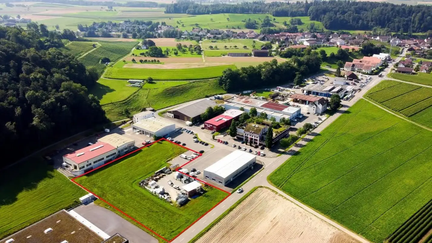 Immeuble industriel à louer - Botzen, 8416 Flaach